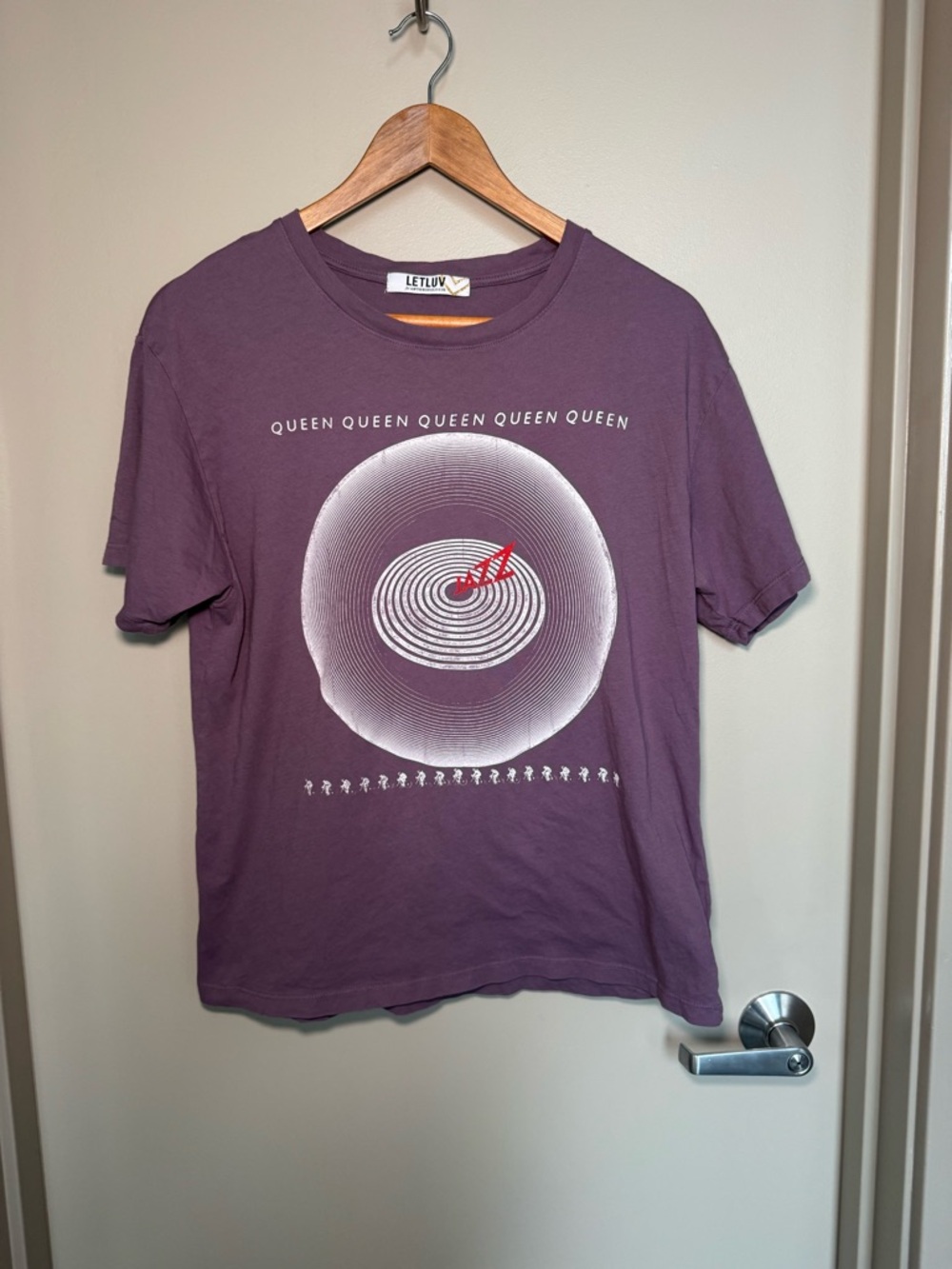 Letluv Anthropologie Queen Jazz Graphic T-Shirt